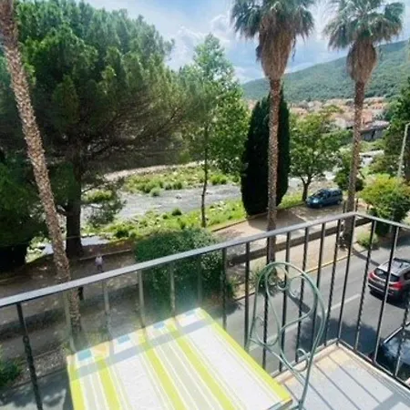 F2 Avec Balcon, Ascenseur, Et Cuisine Equipee, A 500m Des Thermes Et Proche Du Centre-ville - Fr-1-703-115 Apartment